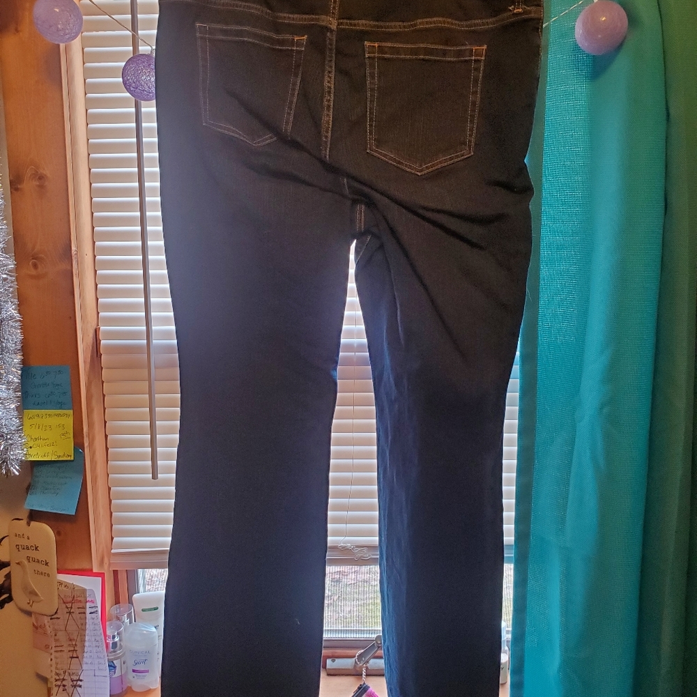 Torrid Relaxes Boot Jeans - Picture 5 of 5